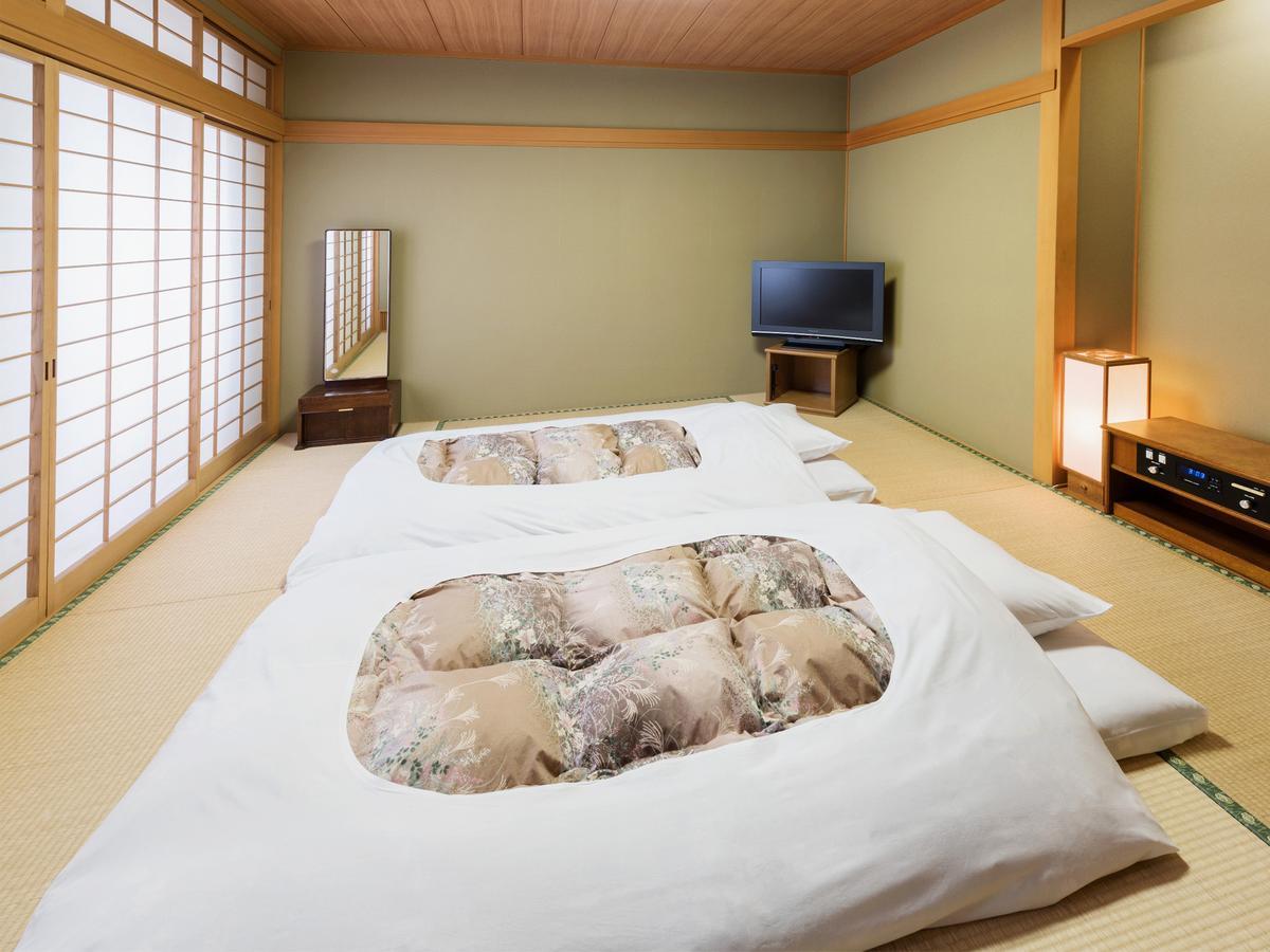 Takarazuka Hotel Exterior photo